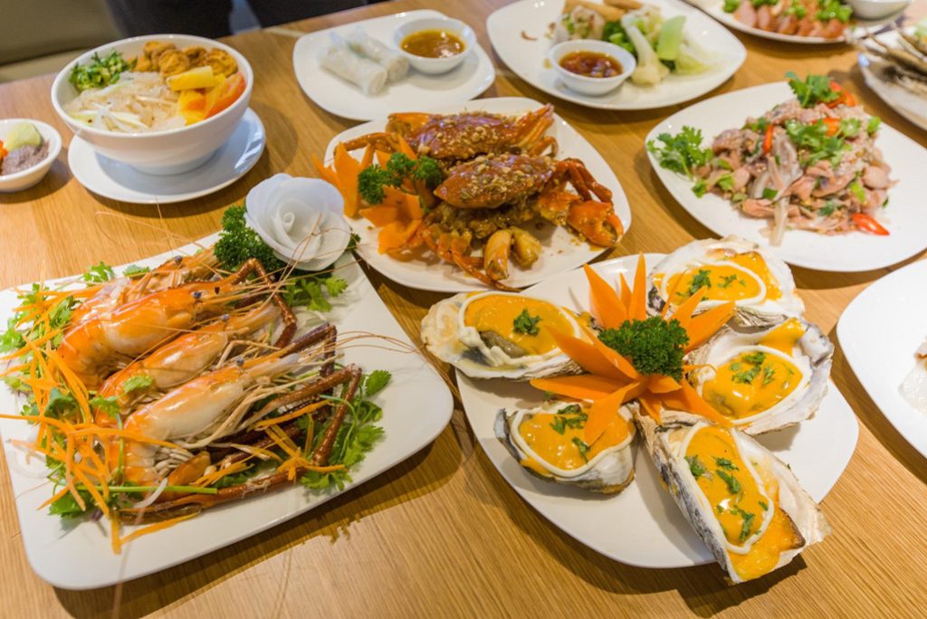 Ăn uống thả ga tại Hoàng Yến Buffet – Cao Thắng Mall quận 3