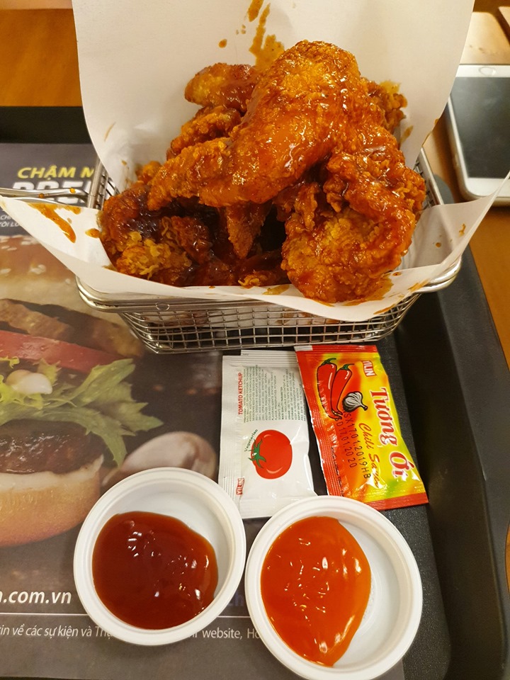 Mom's Touch - Chicken & Burger