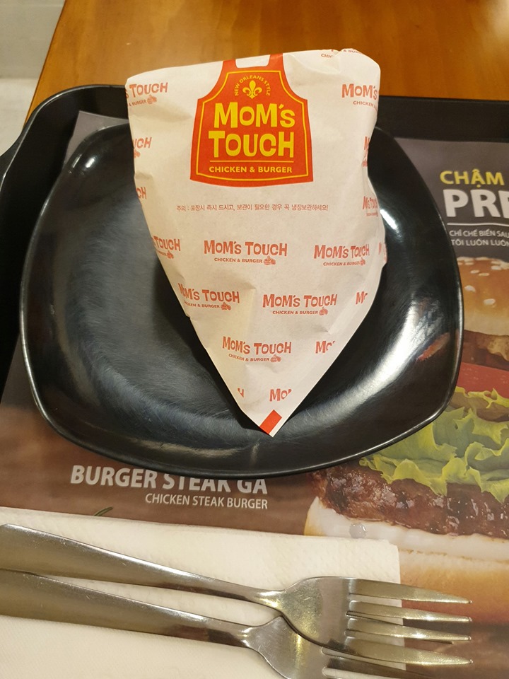 Mom's Touch - Chicken & Burger