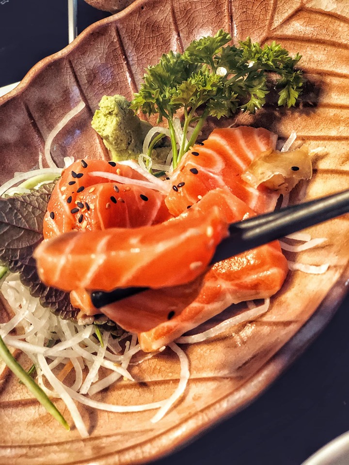 Quán ăn Nhật Bản Sashimi